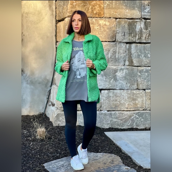 Sherpa Jacket - Picture 3 of 4